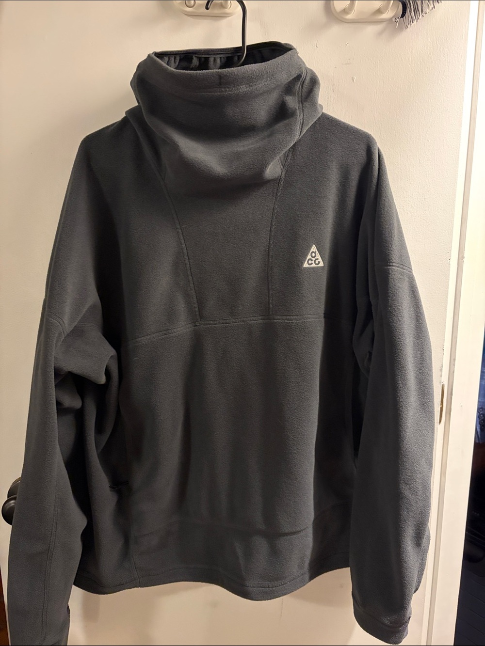 Nike ACG Men's Dark Gray Turtleneck Fleece Pullover